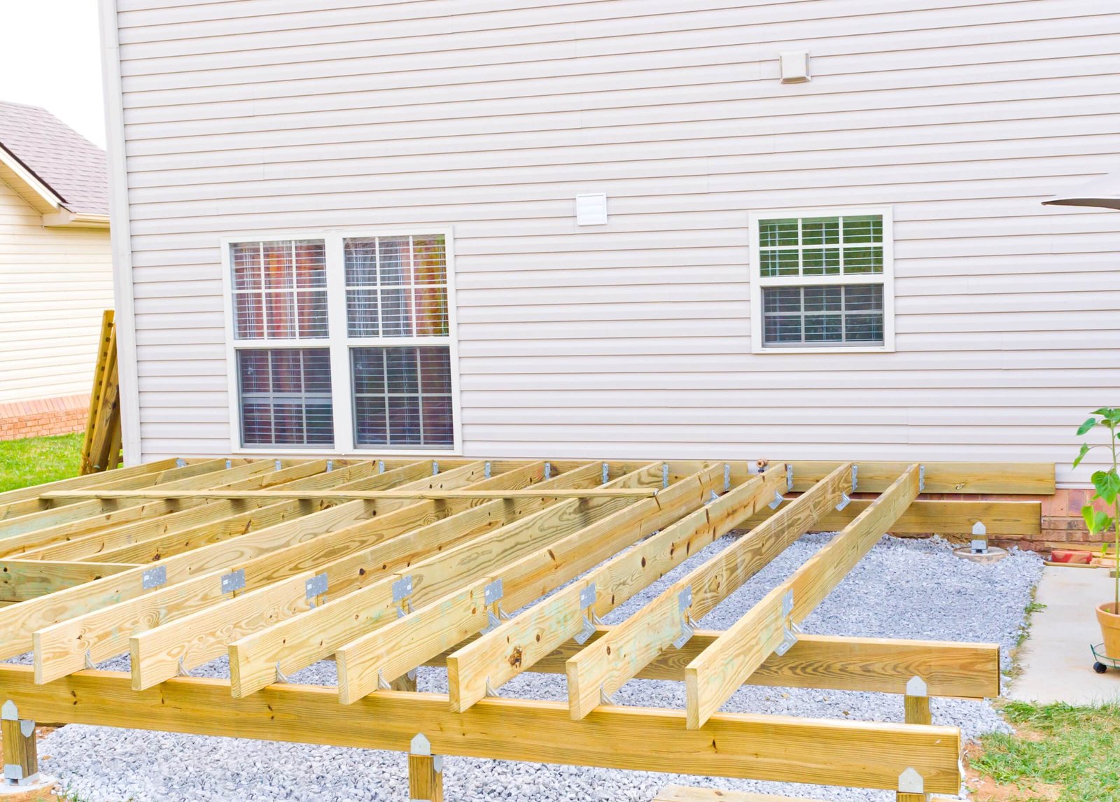 Wood decks Builder