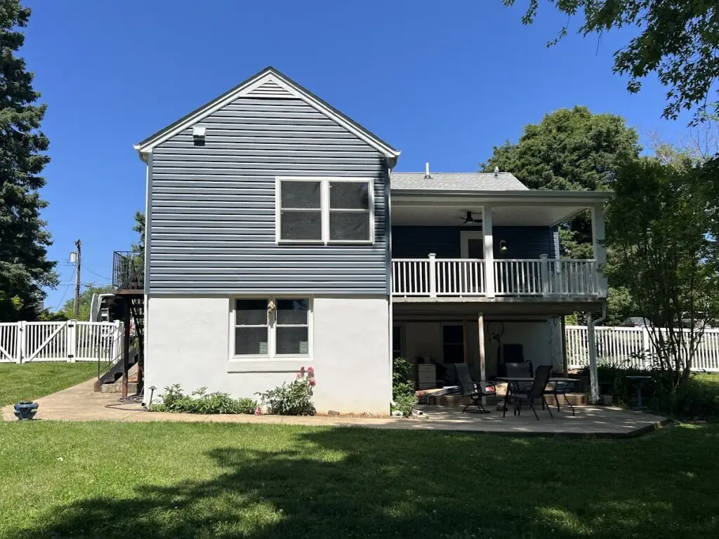 siding contractors near me