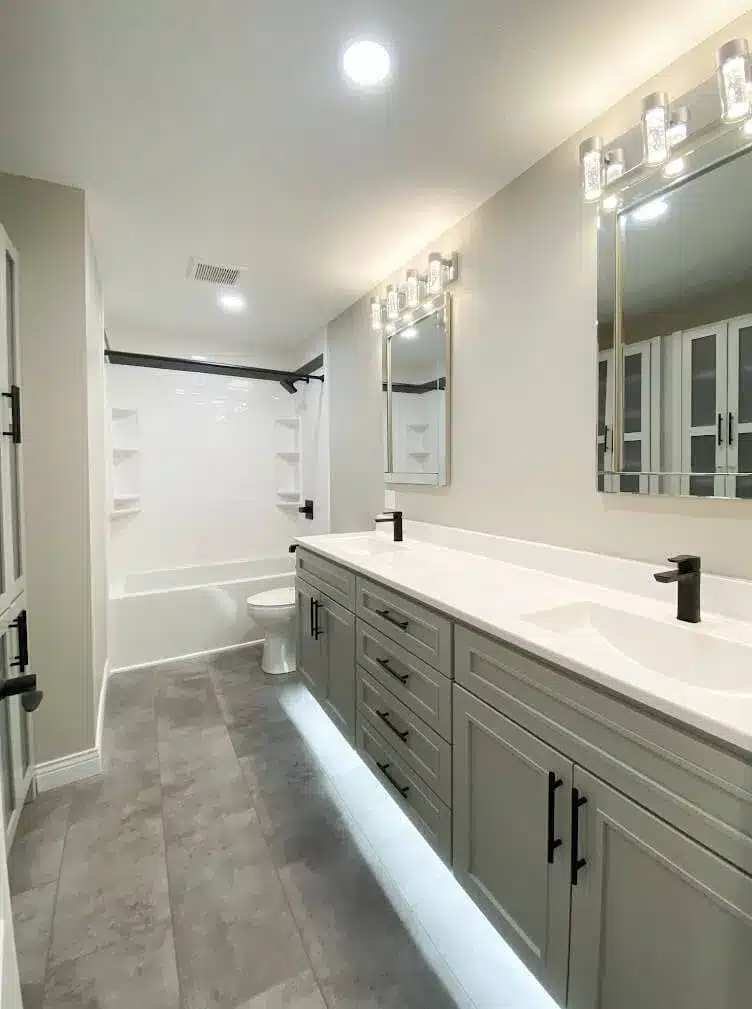 Onyx bathroom