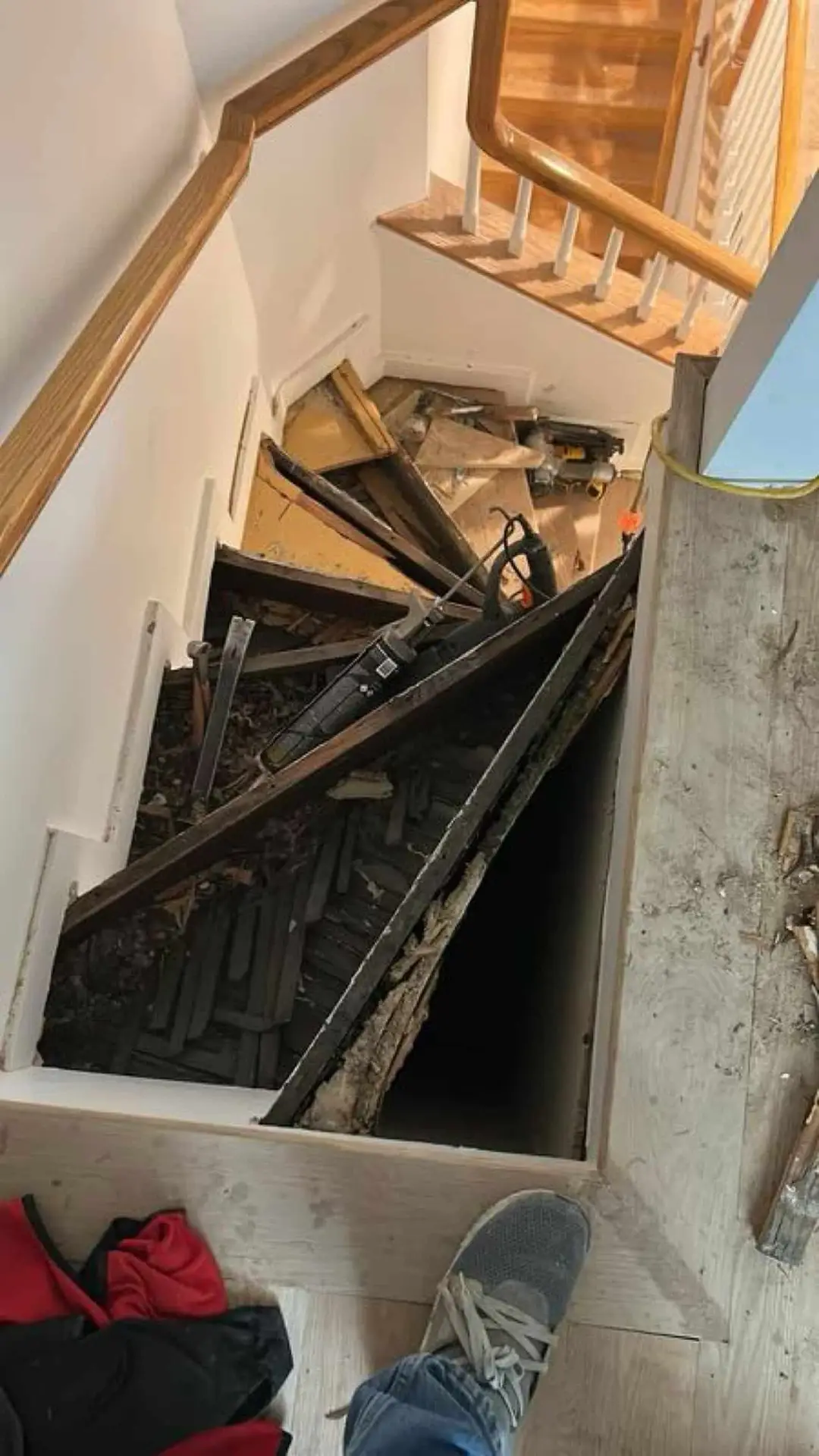 Total Home Renovation Baltimore City Floor Refinishing 1s Floor Before Image