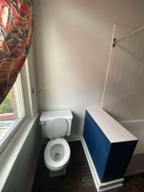 Bathroom Renovation Baltimore City MD Madison Park Before Image