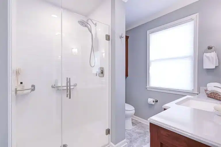 Onyx shower walls and base