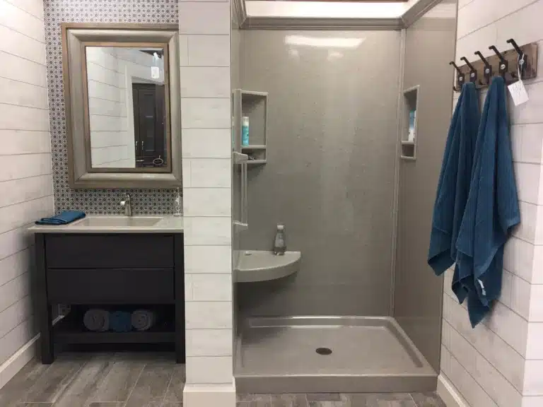 Onyx shower walls and base